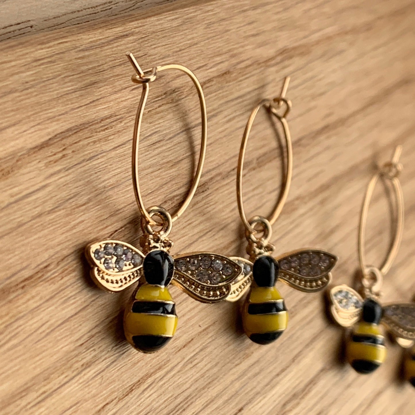 Simple Gold Bee Sparkle Earrings - Lxyclr Authentic