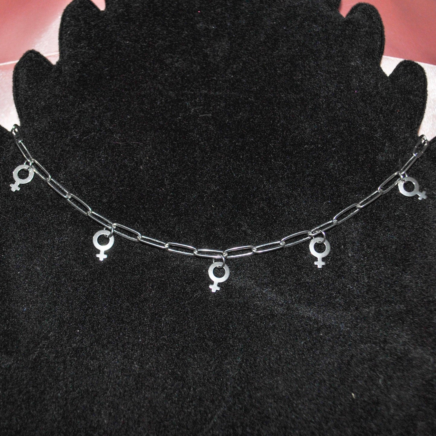 Mini Venus Charm Chain Choker - Lxyclr Authentic