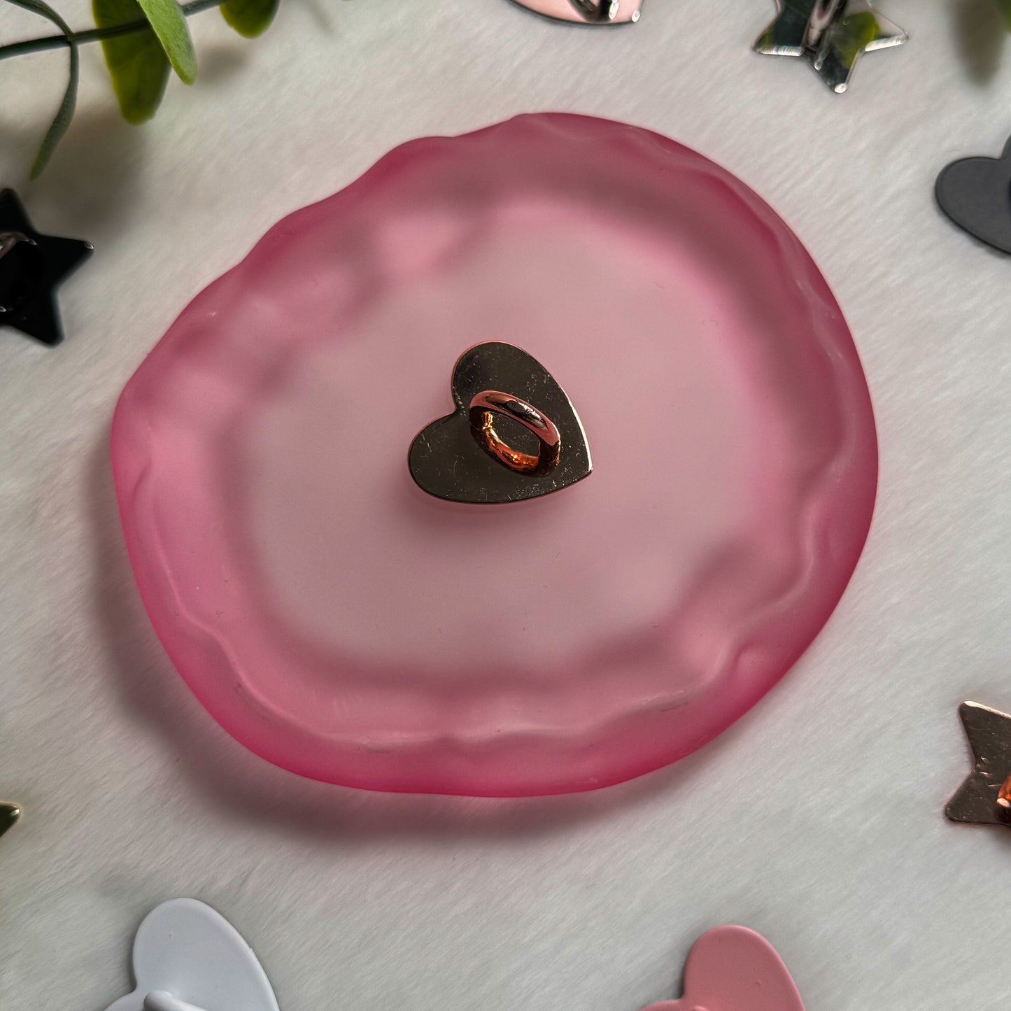 Kindle Heart Charm Metal Adhesive Hook, Phone Charm Hook, Charm Hanger for Phone, Kindle, iPad