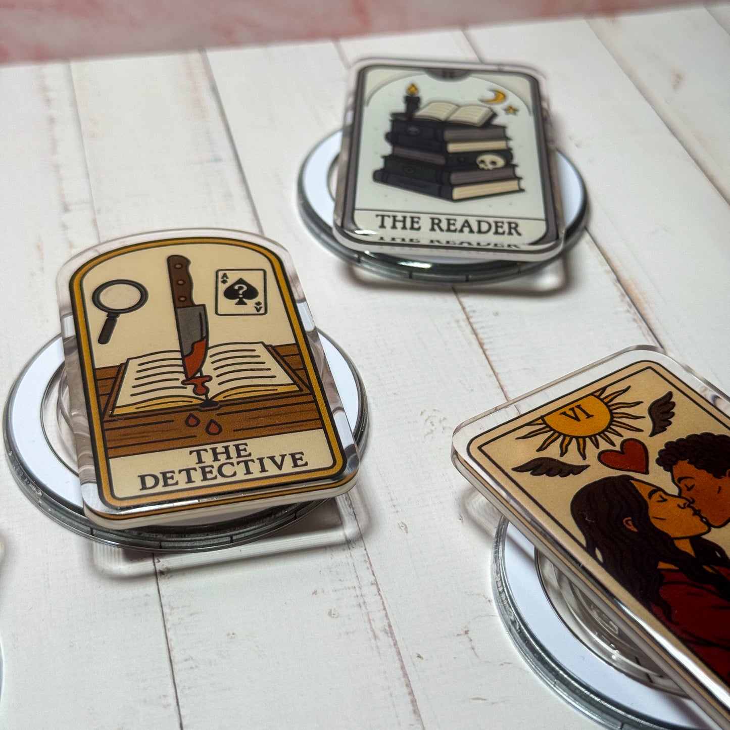 The Detective Tarot Kindle Phone Magnetic MagSafe Grip