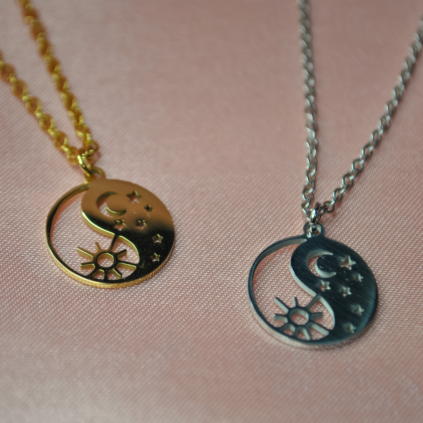Sonne und Mond Yin Yang Disc Halskette