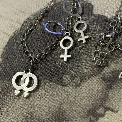 Double Venus/Double Female Charm Chain - Lxyclr Authentic