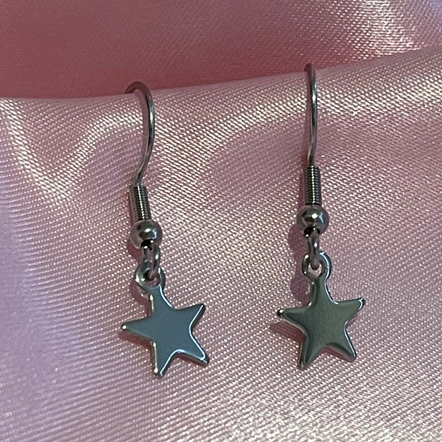 Small Silver Star Earrings - Lxyclr Authentic