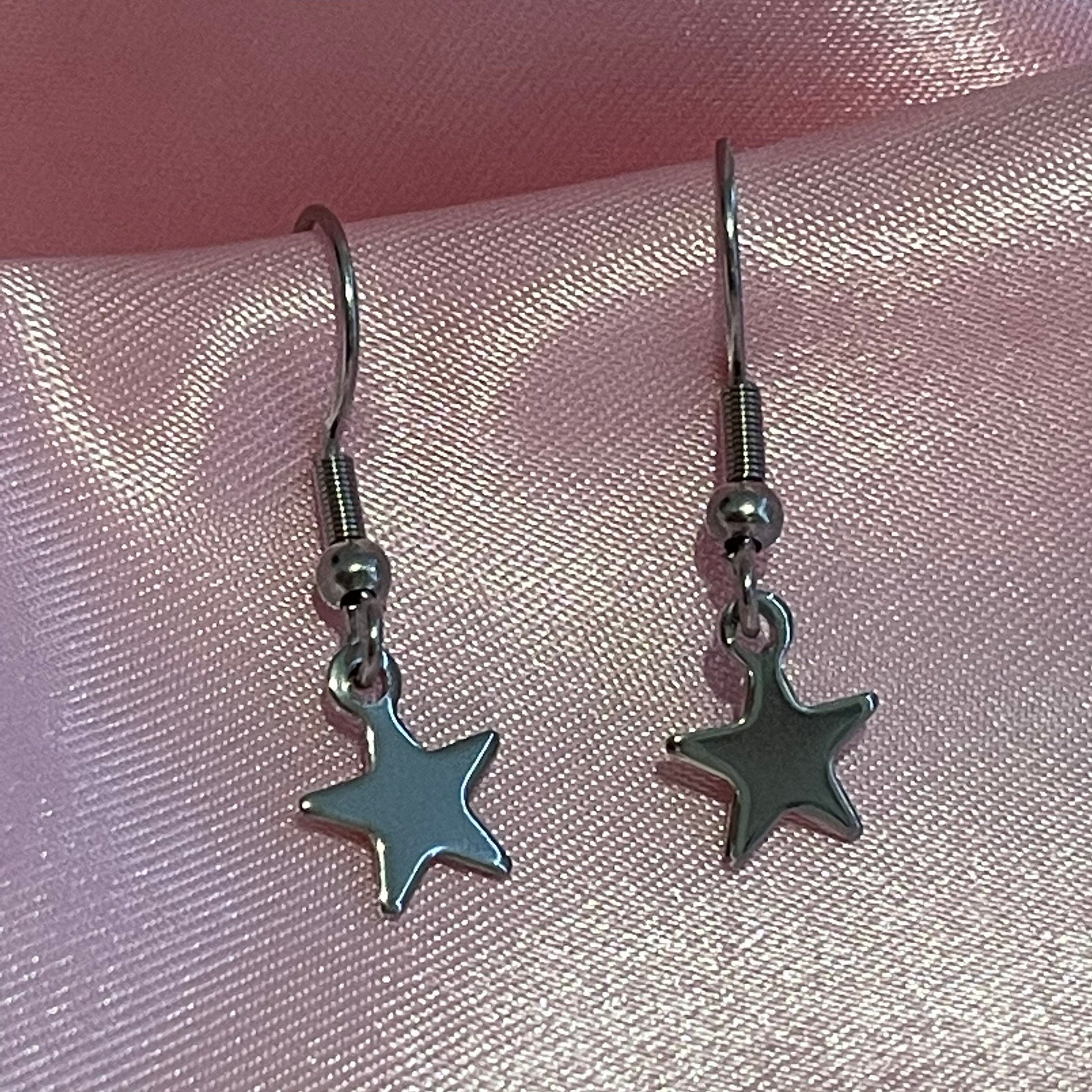Small Silver Star Earrings - Lxyclr Authentic