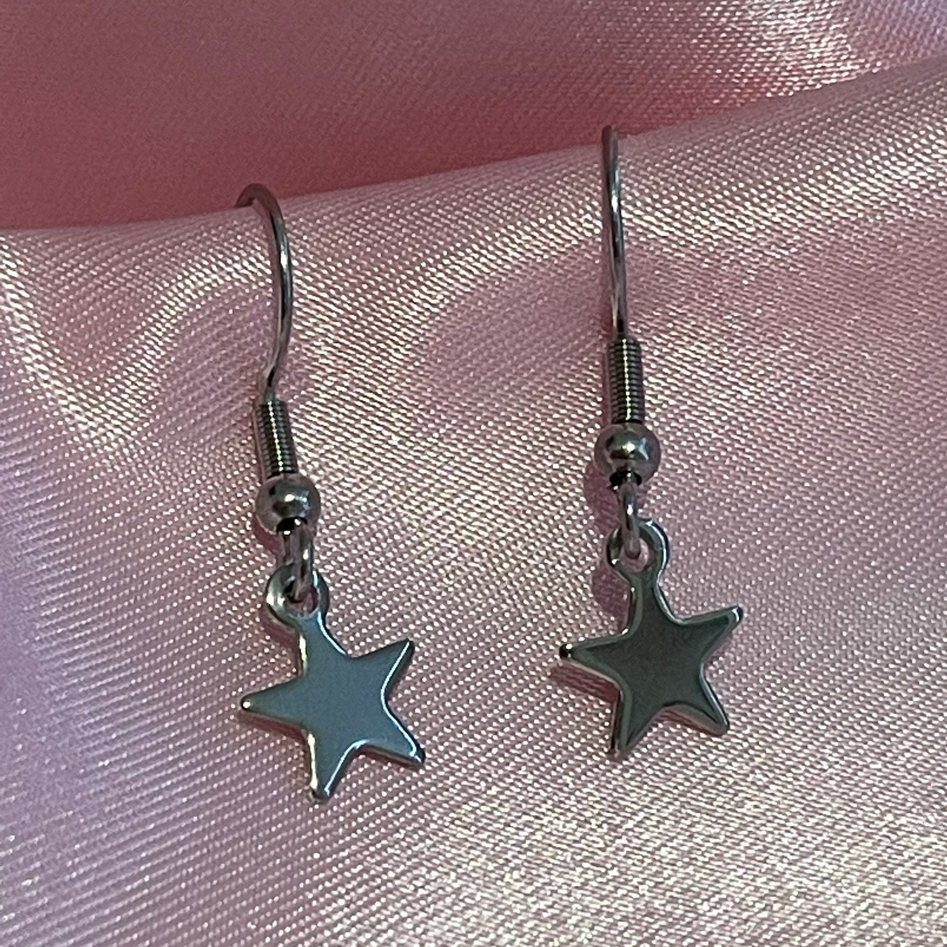 Small Silver Star Earrings - Lxyclr Authentic