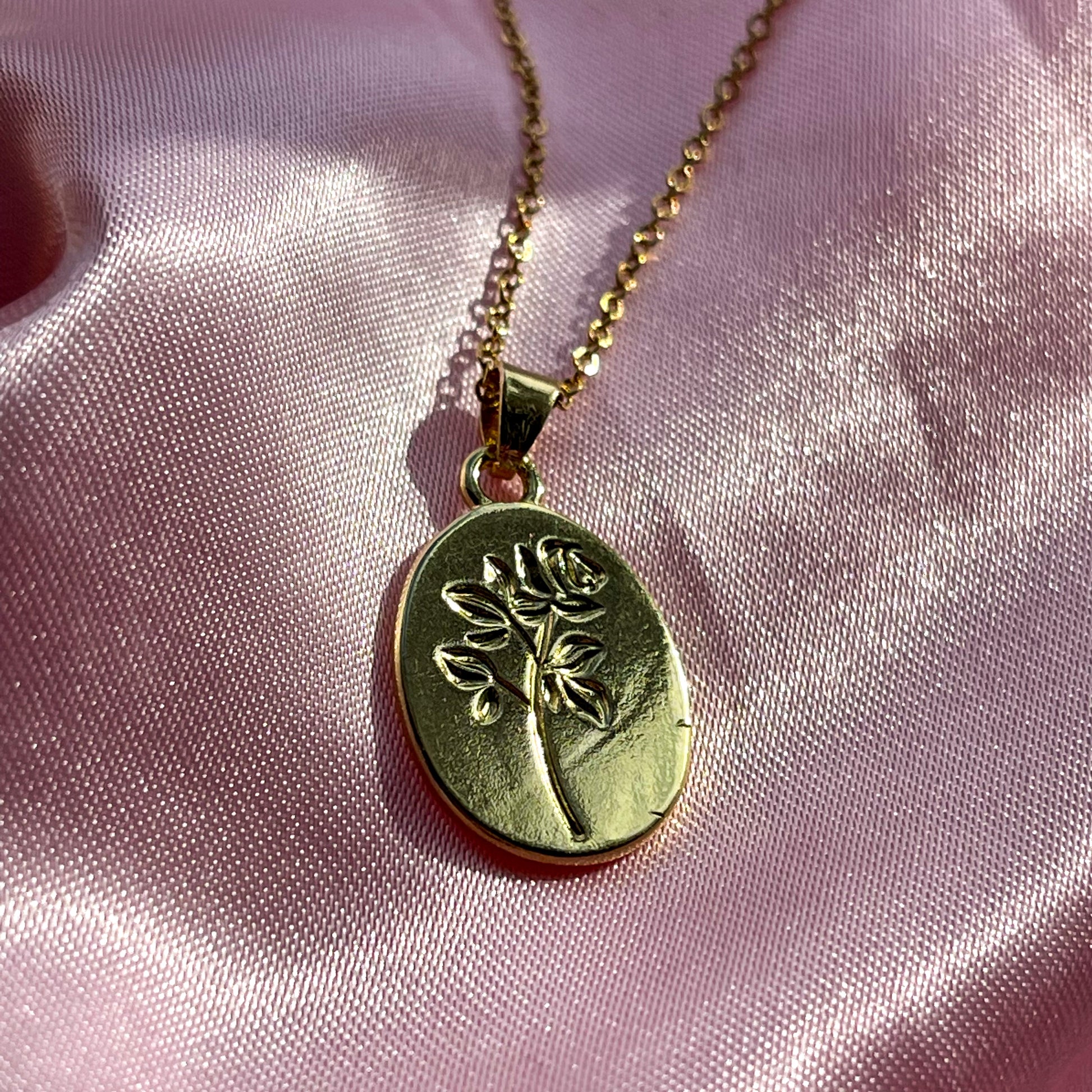 Delicate Rose Pendant Necklace - Lxyclr Authentic